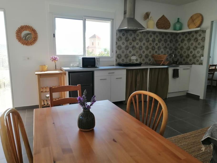 הוילה Lucainena de las Torres Casa Jardin. Vivienda Rural En Zona Tranquila. מראה חיצוני תמונה