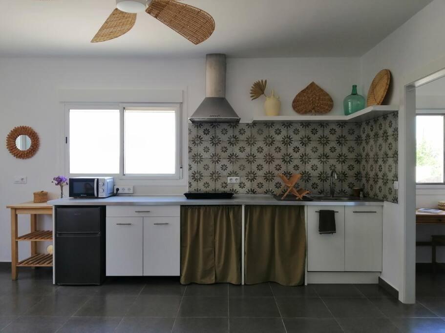 הוילה Lucainena de las Torres Casa Jardin. Vivienda Rural En Zona Tranquila. מראה חיצוני תמונה
