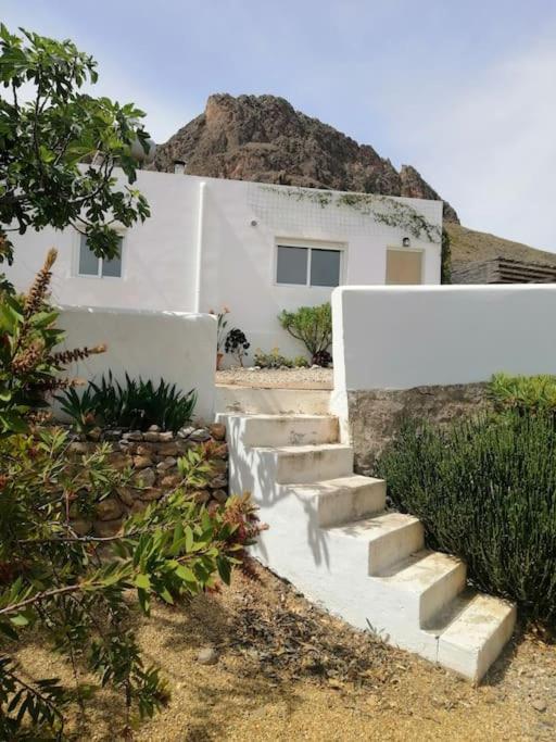 הוילה Lucainena de las Torres Casa Jardin. Vivienda Rural En Zona Tranquila. מראה חיצוני תמונה